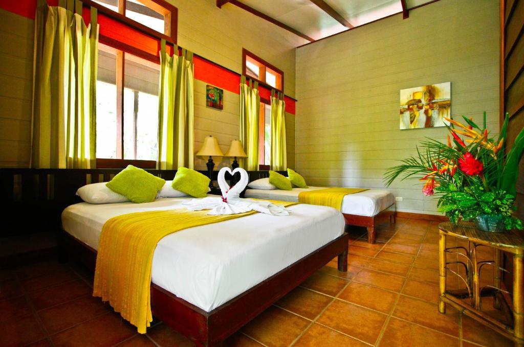Pachira Lodge Tortuguero Δωμάτιο φωτογραφία